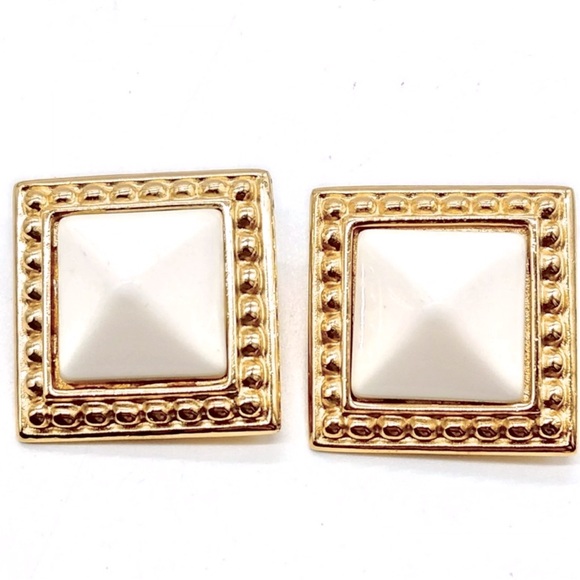 EUC Givency Square Gold-Tone Pearl Earrings - Picture 3 of 6